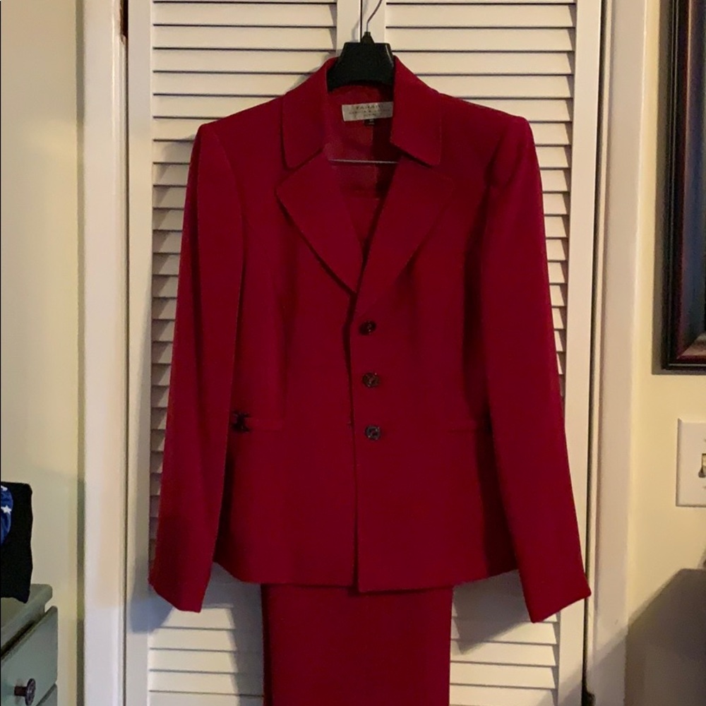 Ladies Tahari Suit in RED